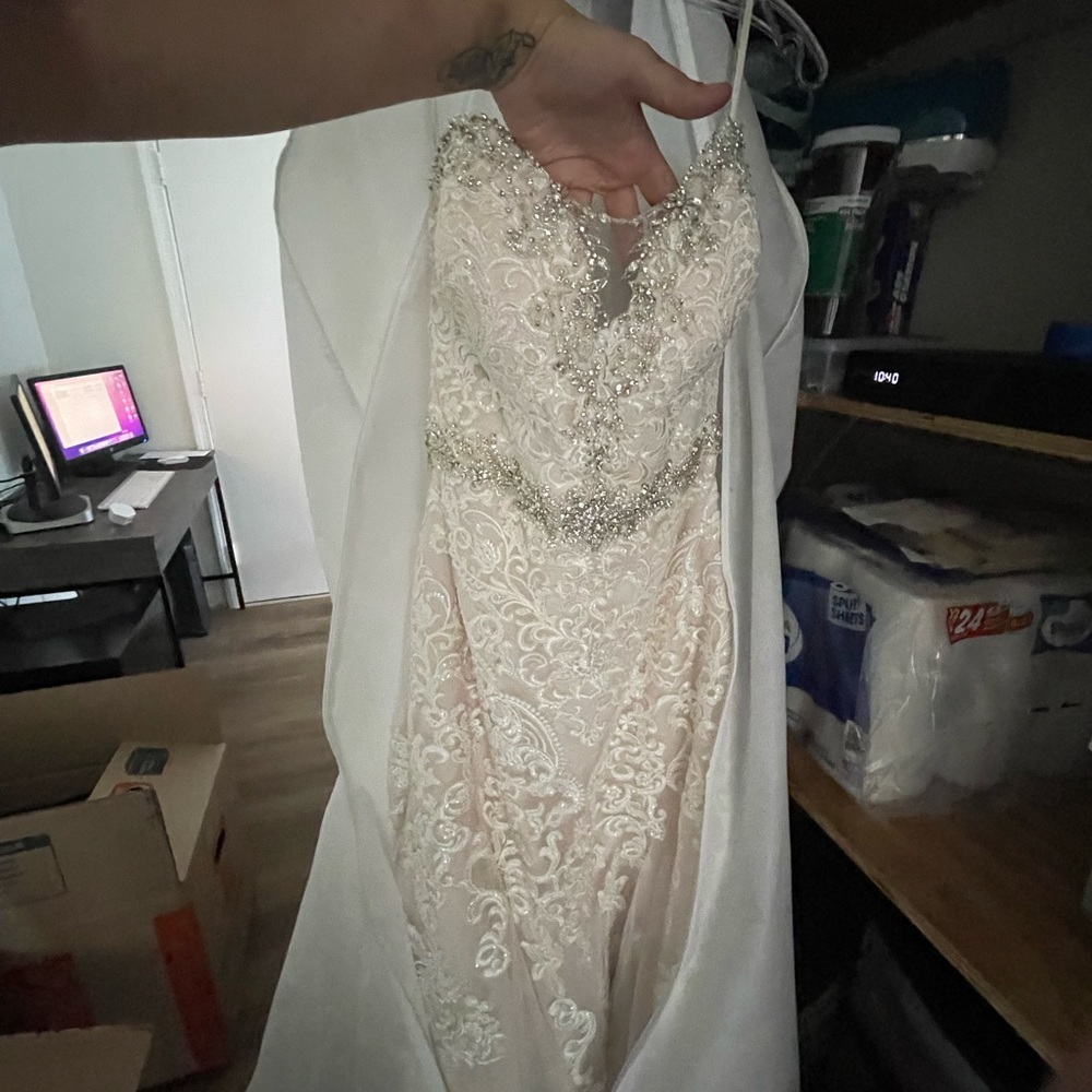 Stella York #6502 Mermaid Wedding Dress - Picture 3 of 10